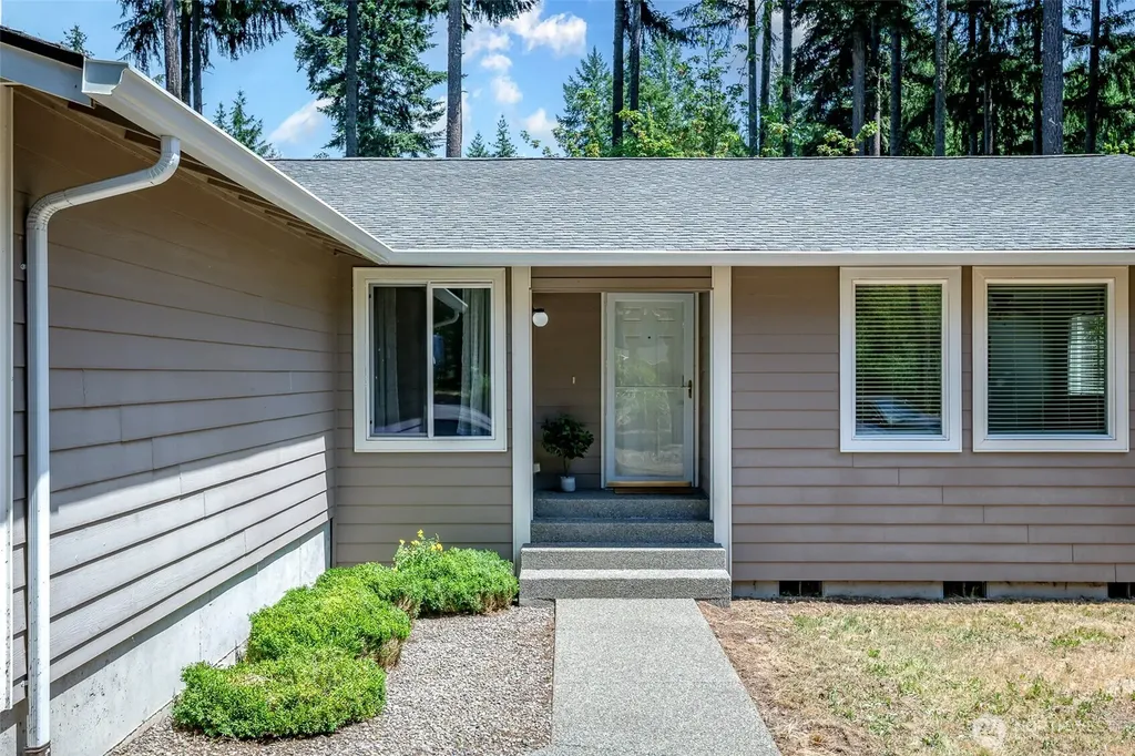 18312 Parkcrest Court SE Yelm WA 98597