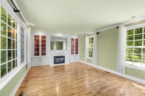 12360 Gull Drive Burlington WA 98233