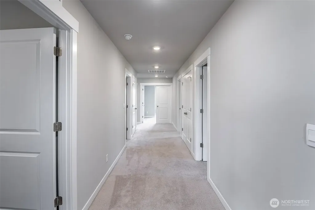 18611 111th Avenue E Puyallup WA 98374