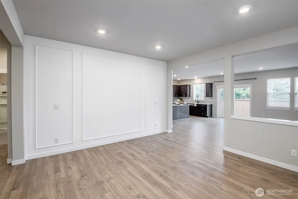 18611 111th Avenue E Puyallup WA 98374