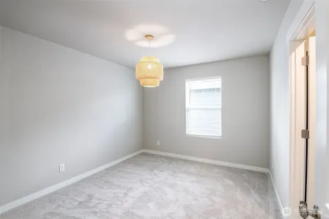 18611 111th Avenue E Puyallup WA 98374