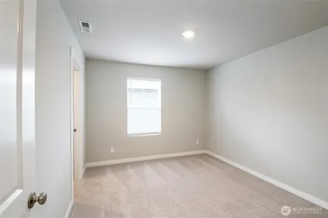 18611 111th Avenue E Puyallup WA 98374