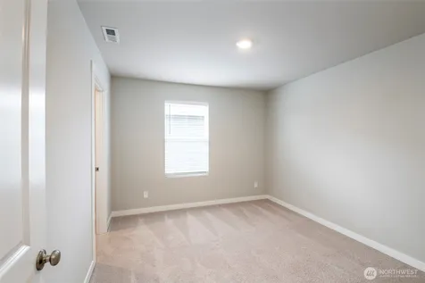 18611 111th Avenue E Puyallup WA 98374