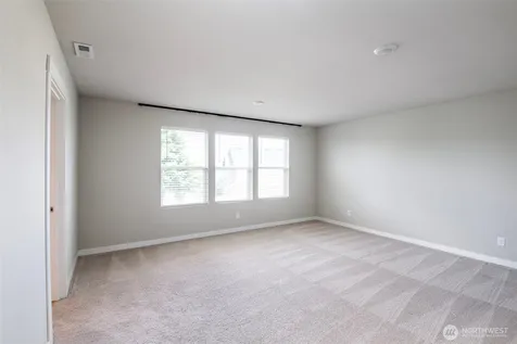 18611 111th Avenue E Puyallup WA 98374