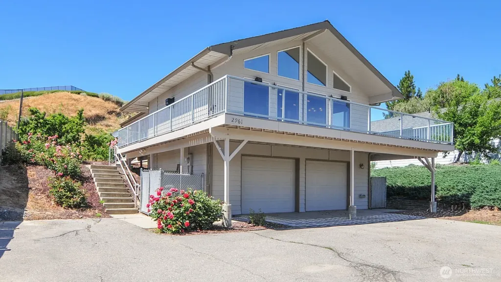2961 Riviera Boulevard Malaga WA 98828