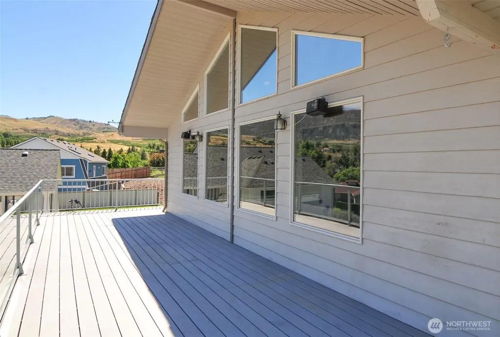 2961 Riviera Boulevard Malaga WA 98828