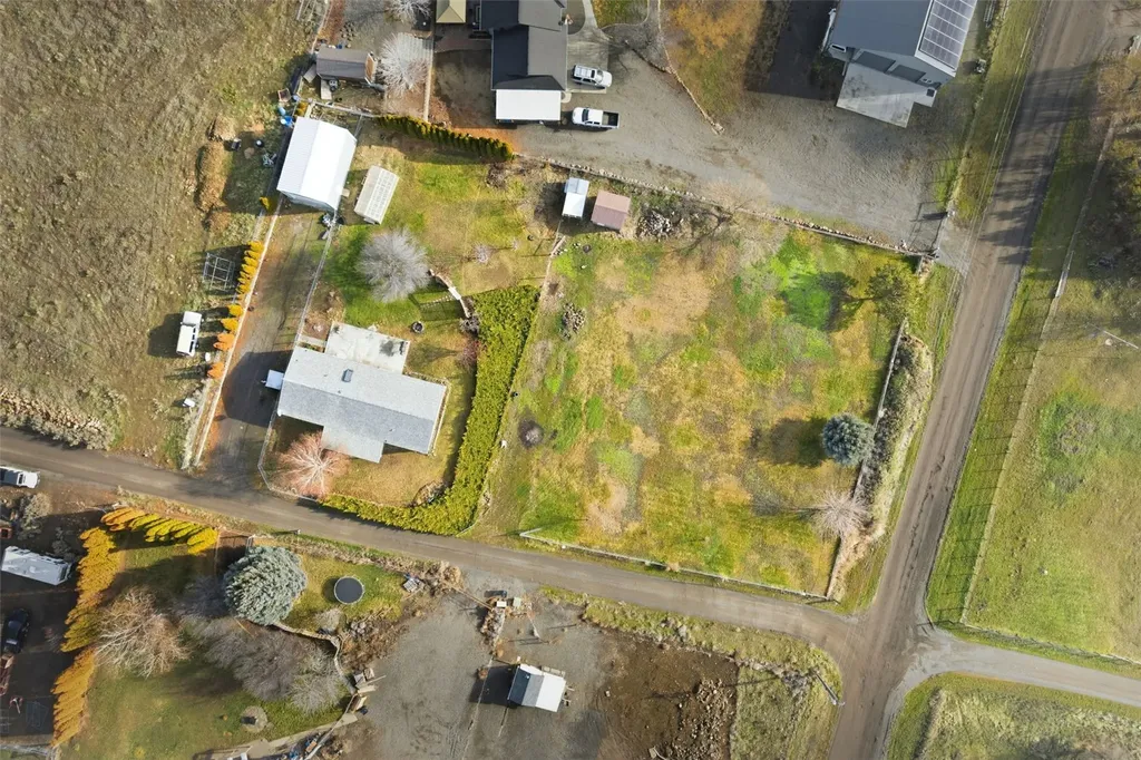 401 Clemans View Road Selah WA 98942