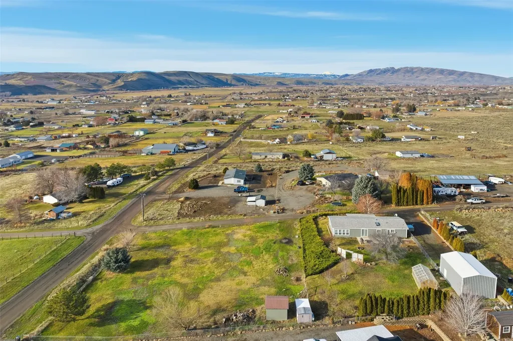 401 Clemans View Road Selah WA 98942