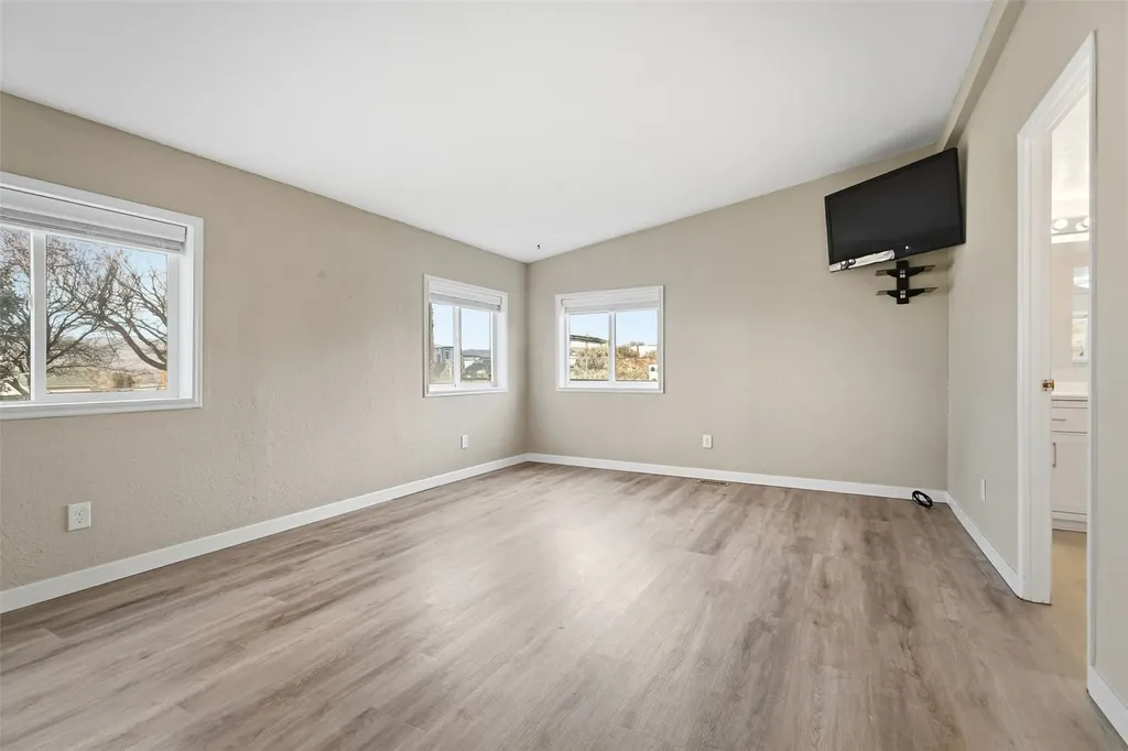 401 Clemans View Road Selah WA 98942