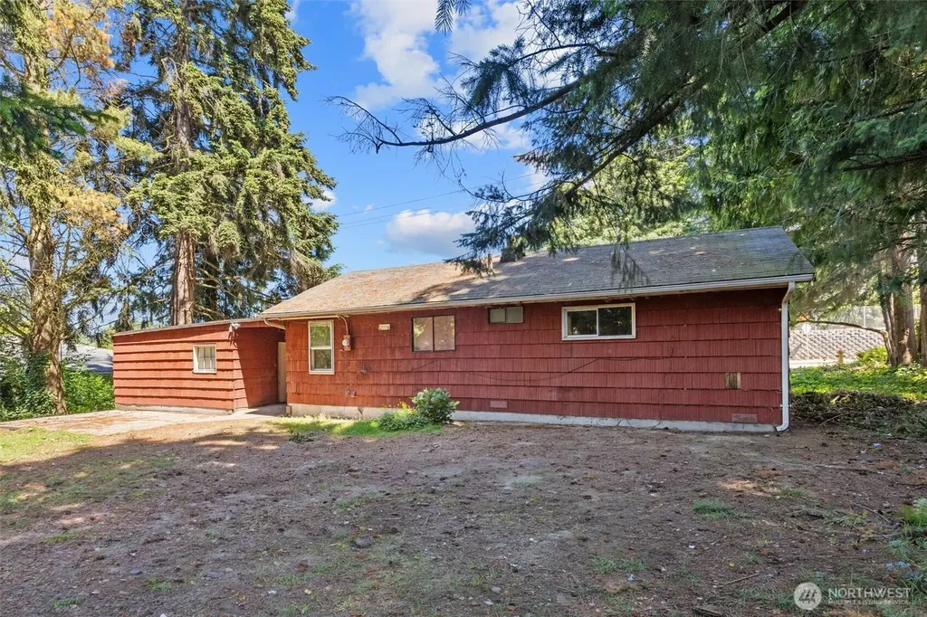 20430 52nd Avenue W Lynnwood WA 98036