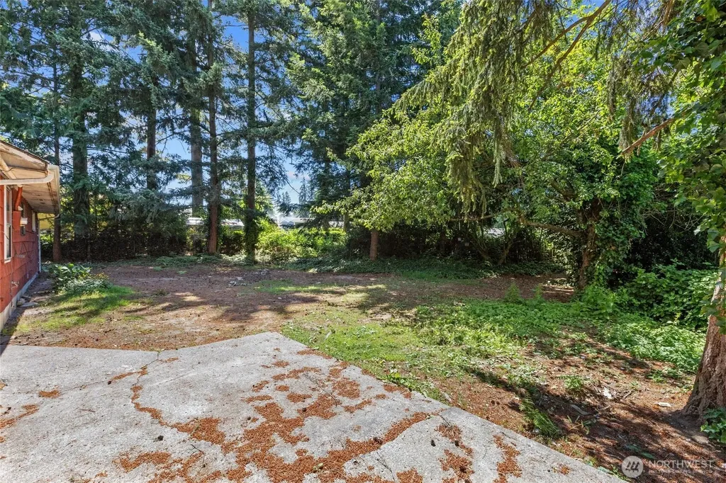 20430 52nd Avenue W Lynnwood WA 98036