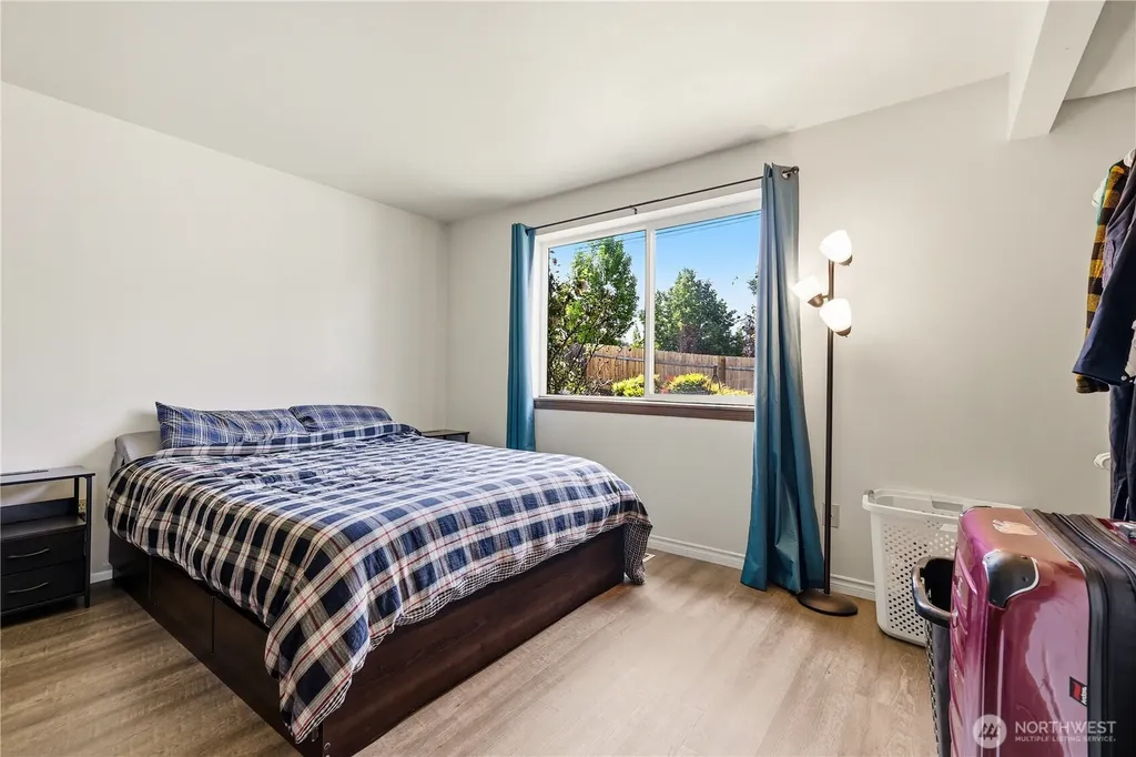 6524 64th Place NE Marysville WA 98270