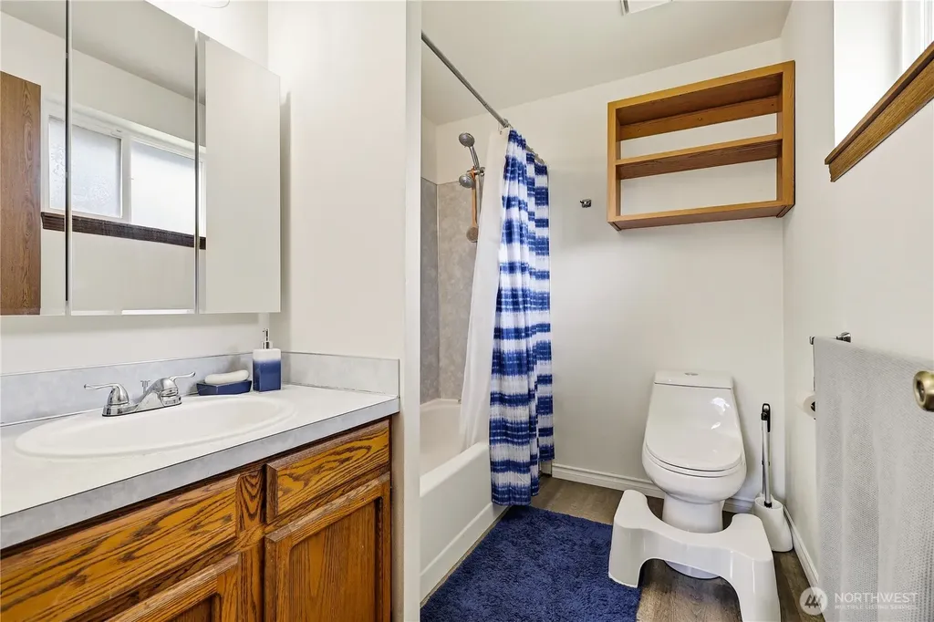 6524 64th Place NE Marysville WA 98270