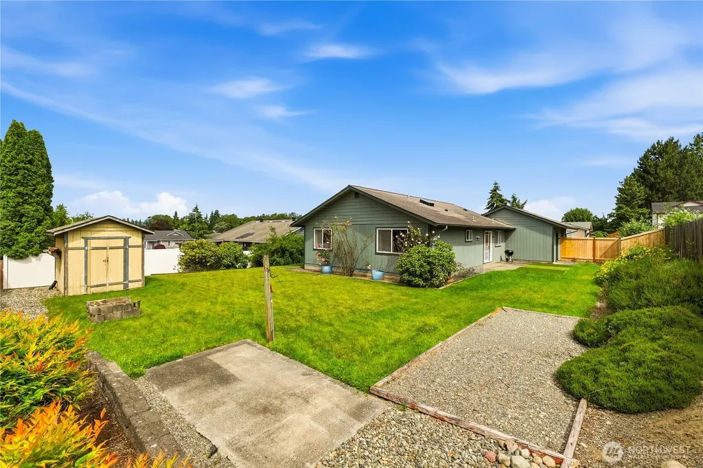6524 64th Place NE Marysville WA 98270