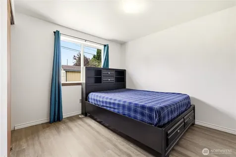 6524 64th Place NE Marysville WA 98270