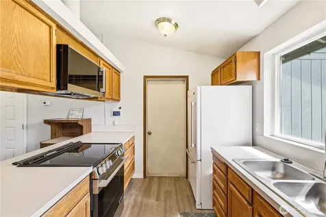 6524 64th Place NE Marysville WA 98270