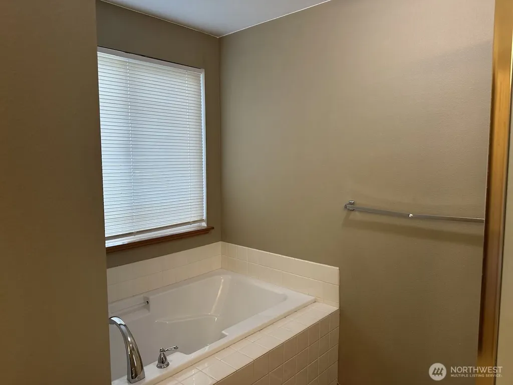 31590 115th Avenue SE Auburn WA 98092