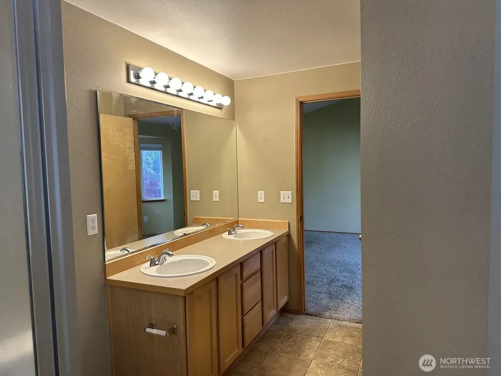 31590 115th Avenue SE Auburn WA 98092