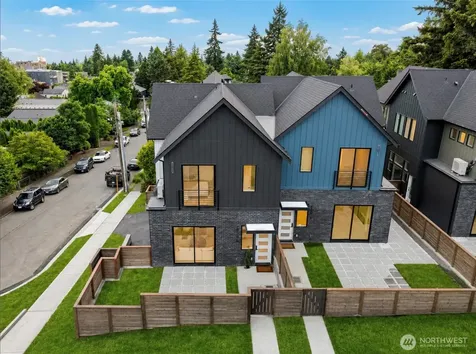 18603 104th Avenue NE Bothell WA 98011