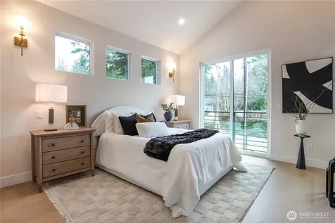 18603 104th Avenue NE Bothell WA 98011