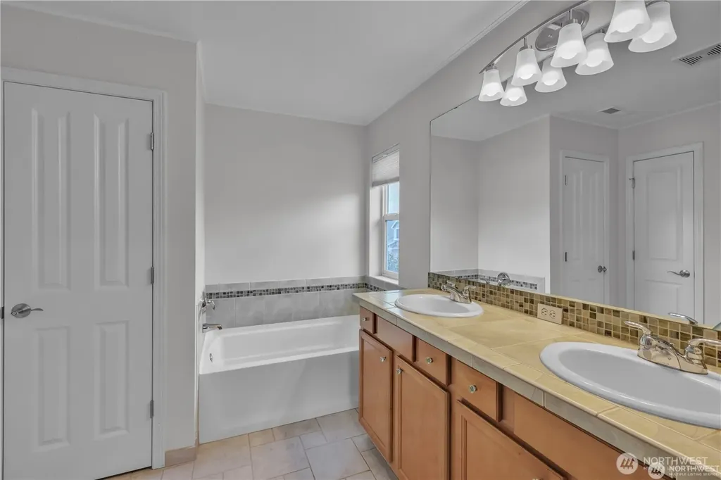 2414 88th Drive NE Lake Stevens WA 98258