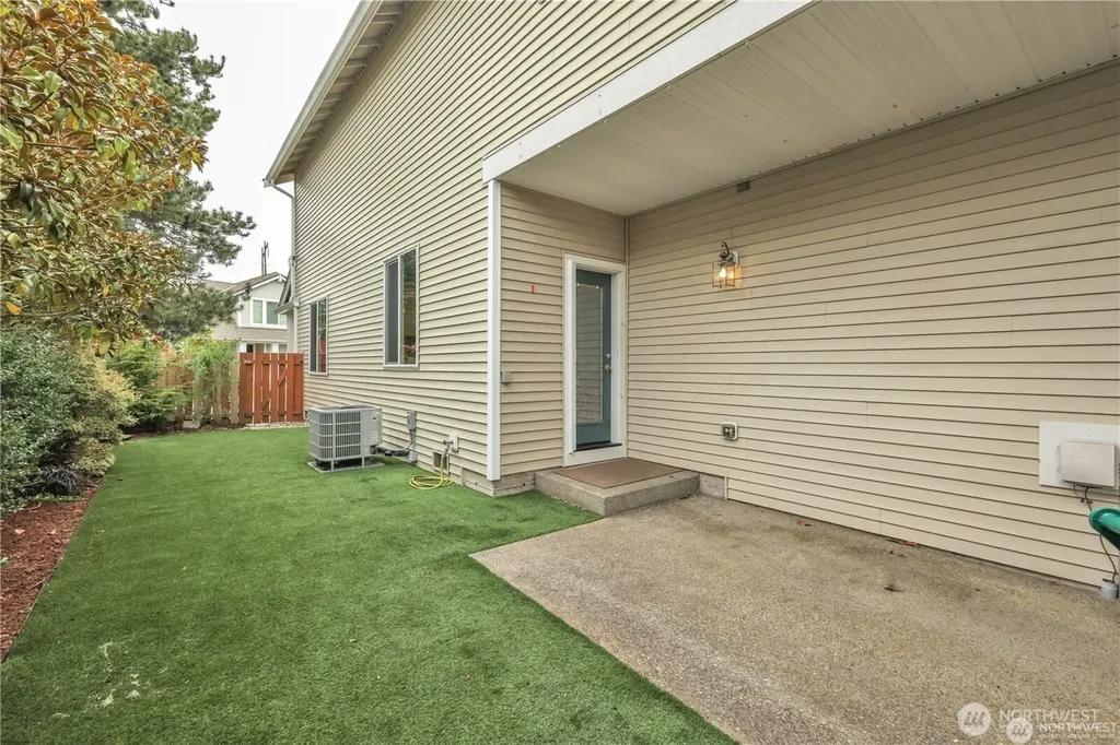 2414 88th Drive NE Lake Stevens WA 98258