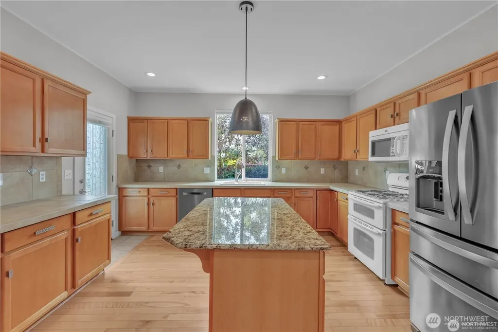 2414 88th Drive NE Lake Stevens WA 98258