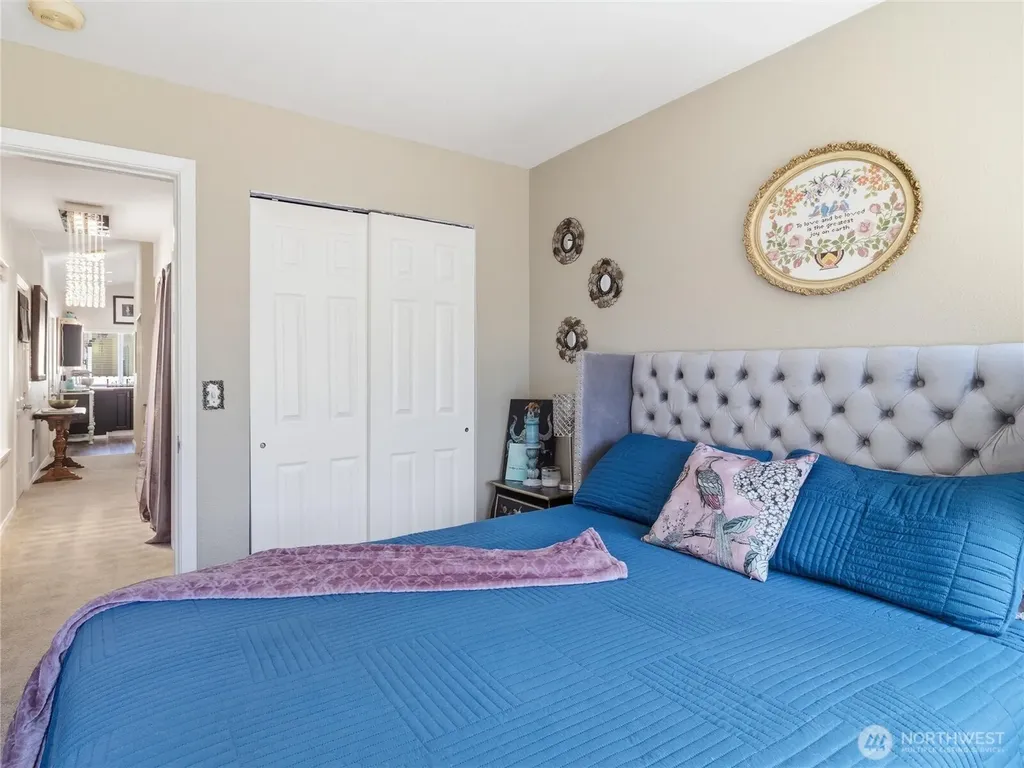 654 Woodland Loop NE Ocean Shores WA 98569