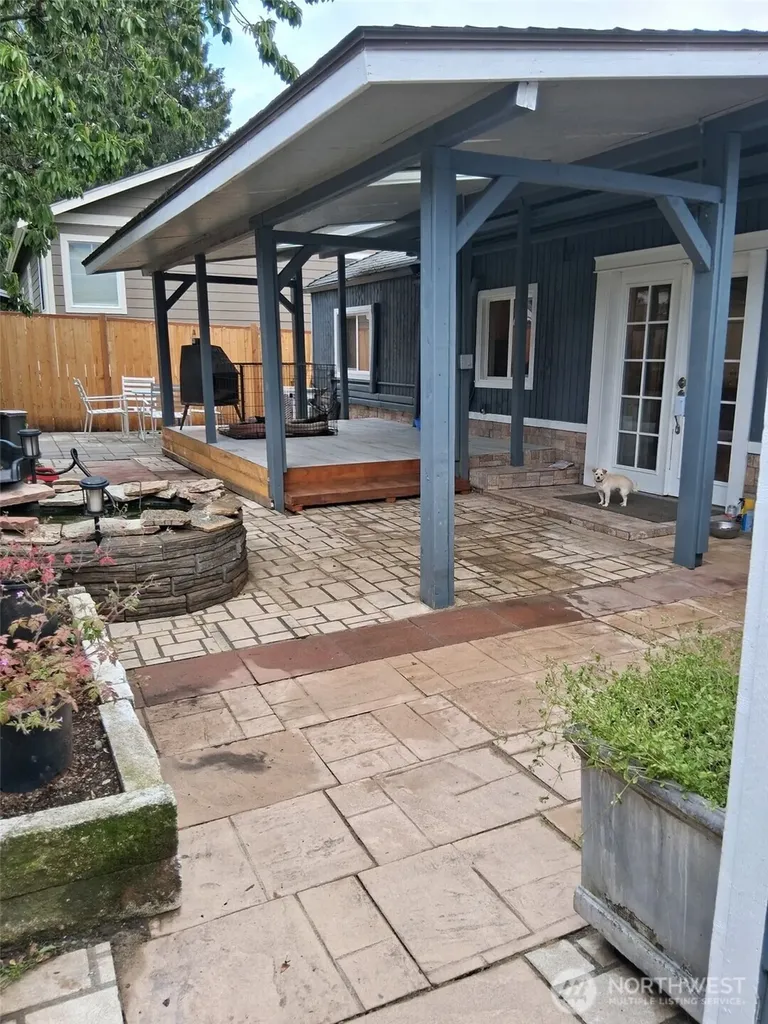 8242 S 128th Street Seattle WA 98178