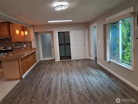 8242 S 128th Street Seattle WA 98178