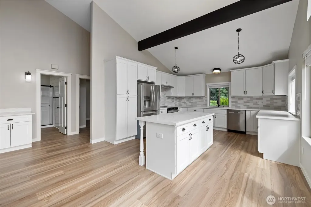 1268 Pilchuck Dr Fi Fox Island WA 98333