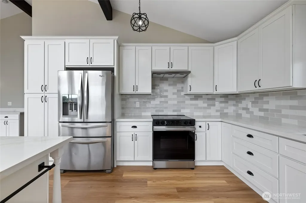 1268 Pilchuck Dr Fi Fox Island WA 98333