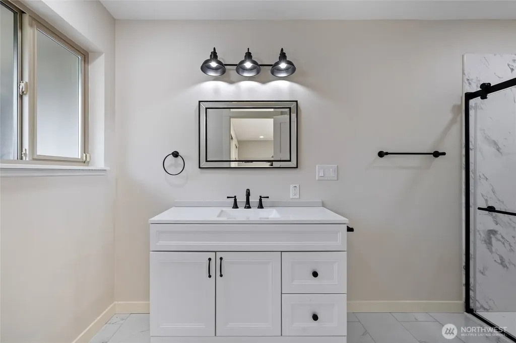 1268 Pilchuck Dr Fi Fox Island WA 98333