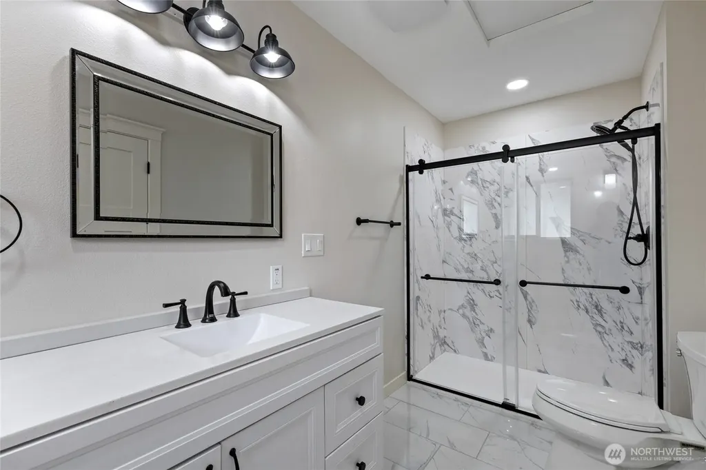 1268 Pilchuck Dr Fi Fox Island WA 98333