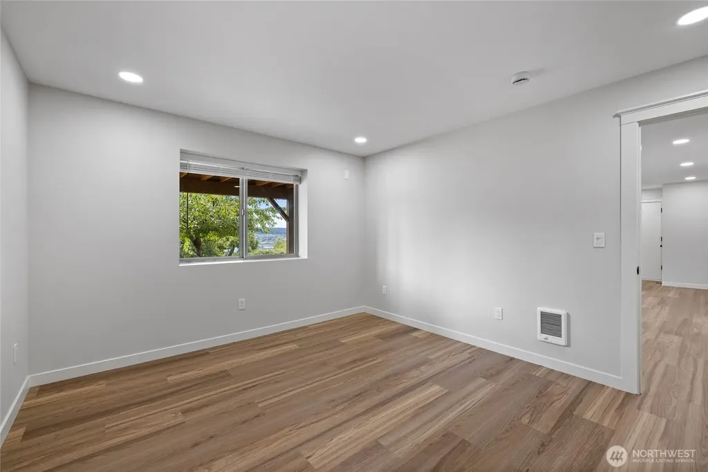 1268 Pilchuck Dr Fi Fox Island WA 98333