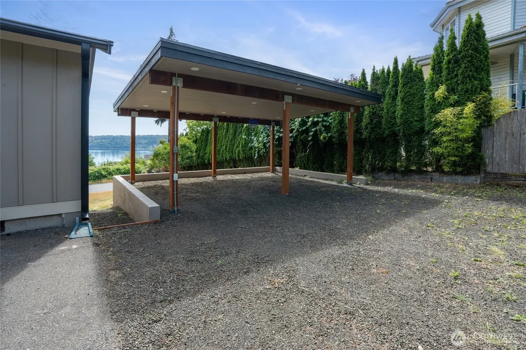 1268 Pilchuck Dr Fi Fox Island WA 98333