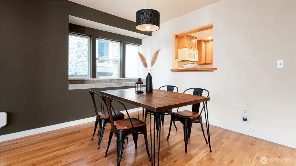205 27th Avenue S Seattle WA 98144