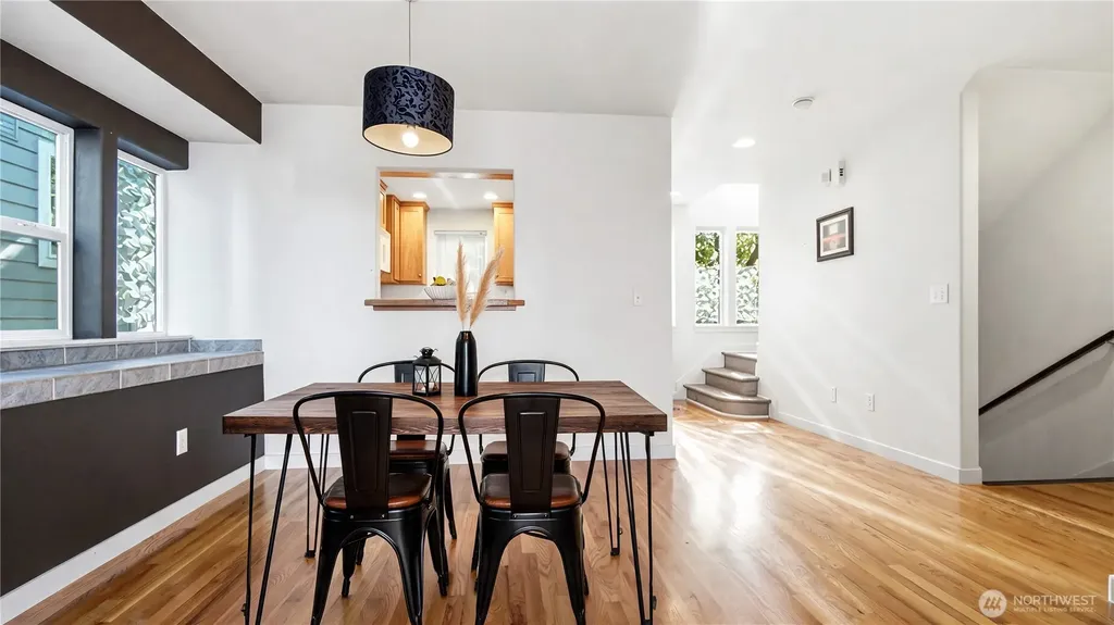 205 27th Avenue S Seattle WA 98144