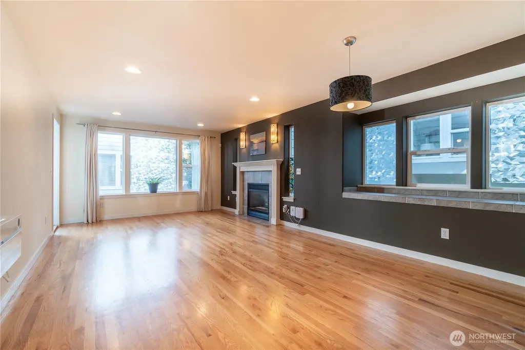 205 27th Avenue S Seattle WA 98144