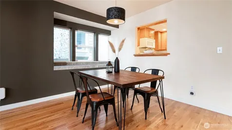 205 27th Avenue S Seattle WA 98144