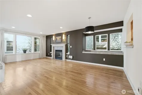 205 27th Avenue S Seattle WA 98144