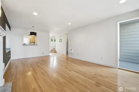 205 27th Avenue S Seattle WA 98144