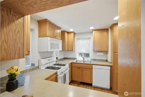 205 27th Avenue S Seattle WA 98144