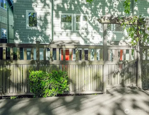205 27th Avenue S Seattle WA 98144