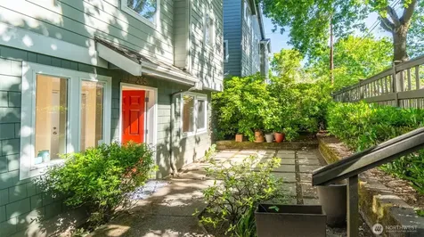 205 27th Avenue S Seattle WA 98144