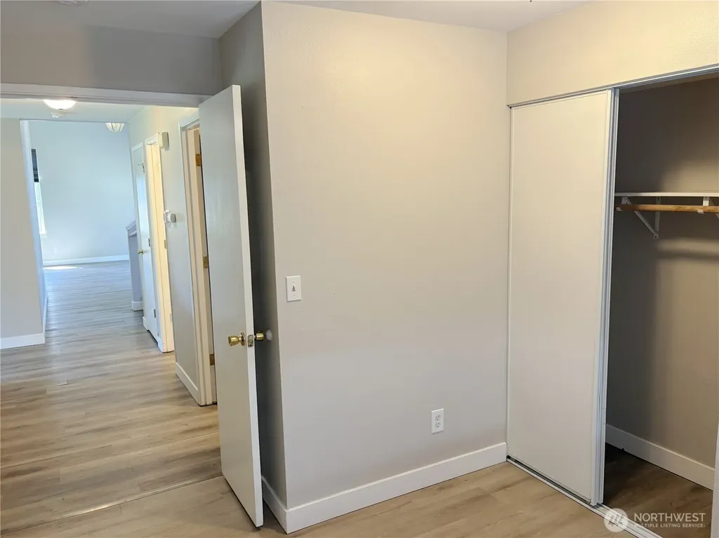 24712 234th Way SE Maple Valley WA 98038