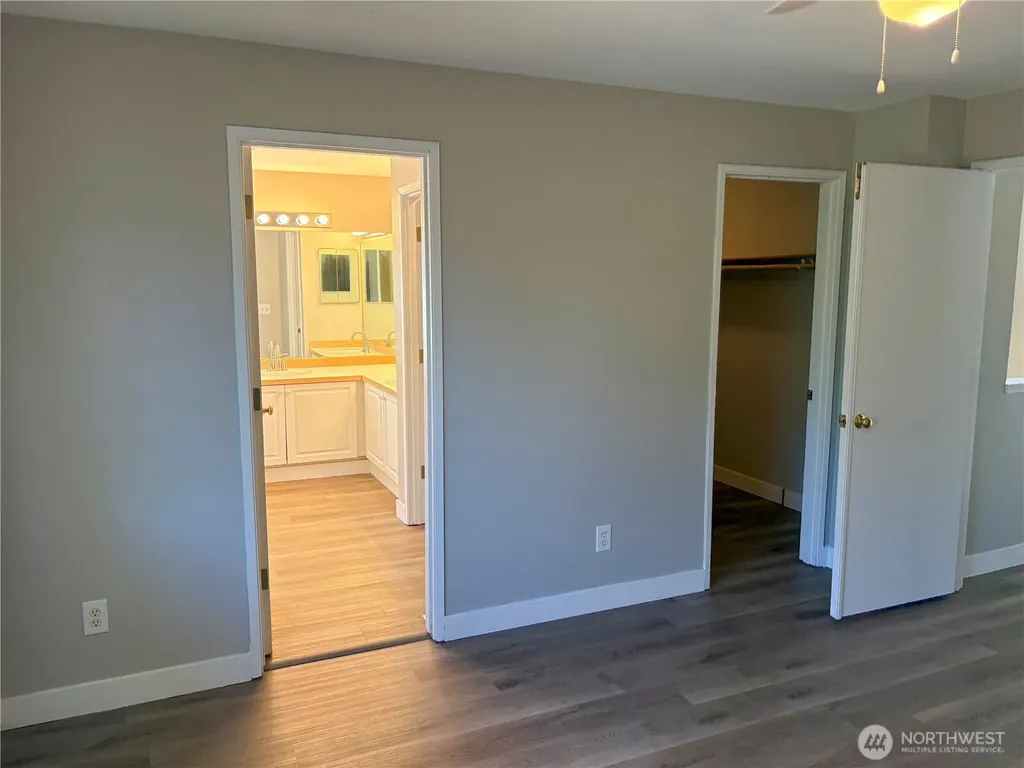 24712 234th Way SE Maple Valley WA 98038
