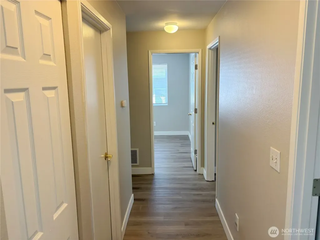 24712 234th Way SE Maple Valley WA 98038