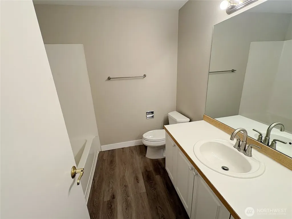 24712 234th Way SE Maple Valley WA 98038