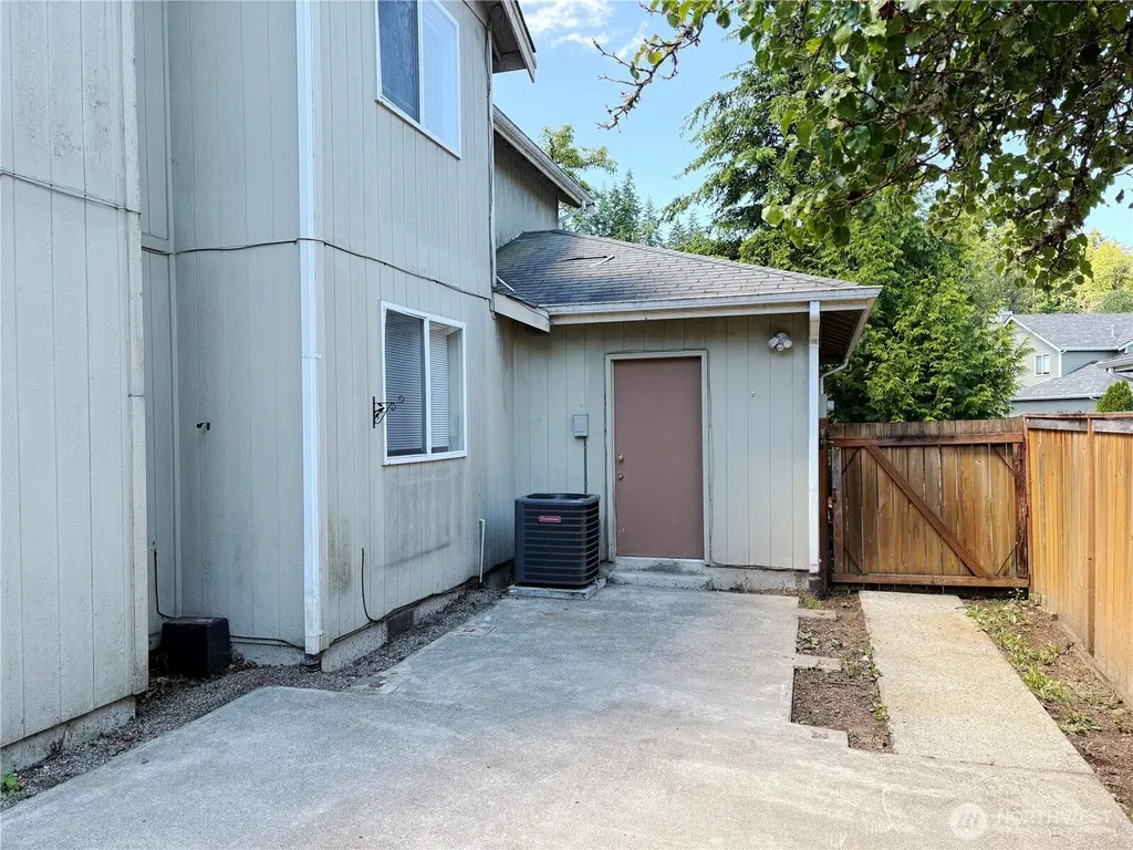 24712 234th Way SE Maple Valley WA 98038